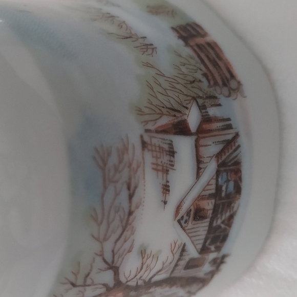 43 year old Vintage Currier&Ives Winter Scenes 1978 Dinner Bell 5 3/8 in.Hx3 W - Picture 7 of 10